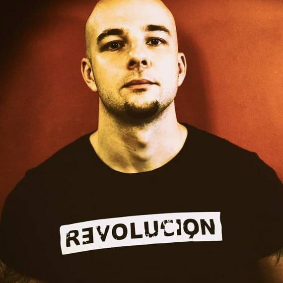 testimonials-revolucion-zsolt-01